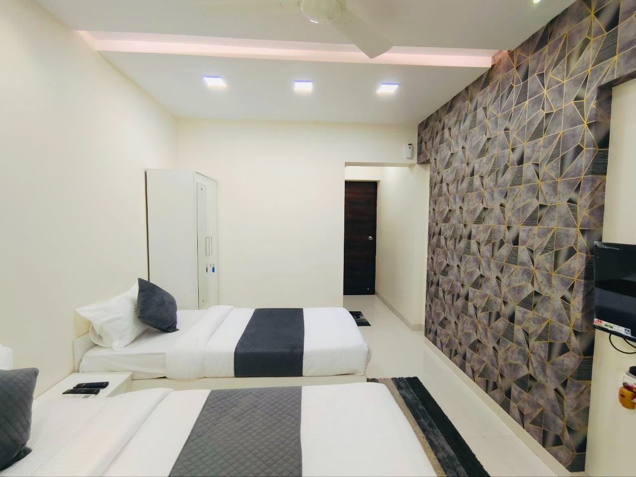 room-8